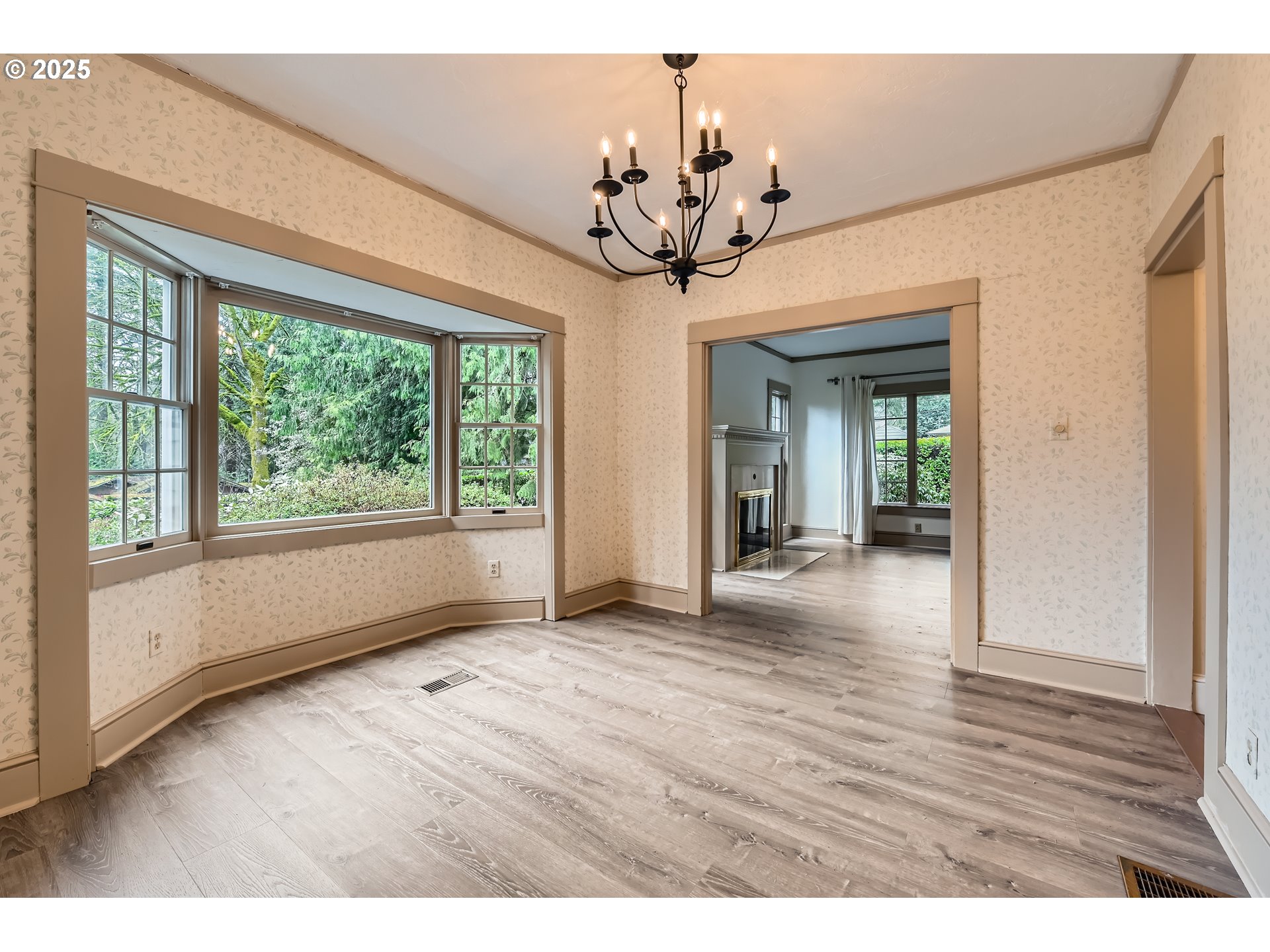 5417 Southwest Garden Home Road Portland, OR 97219 - Photo 12 of 48 Gallery Image 12