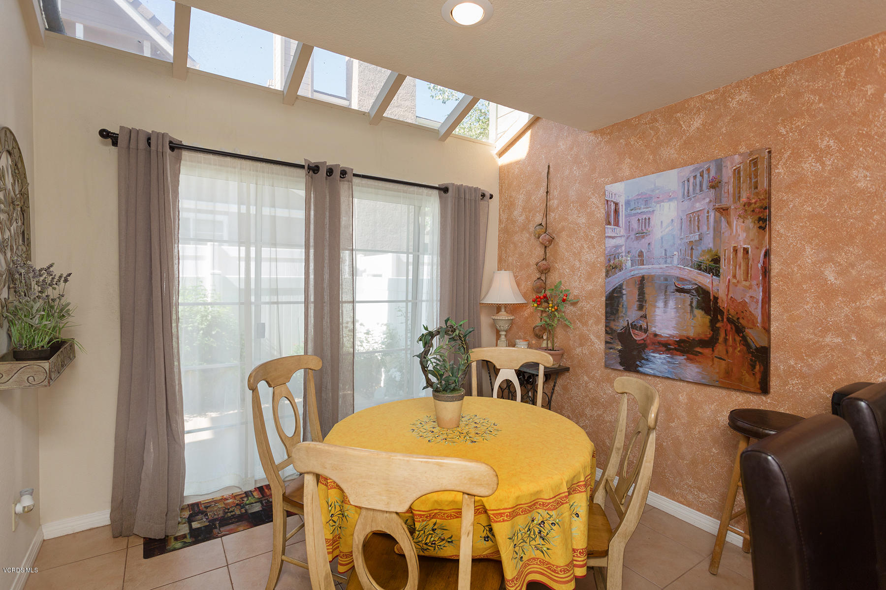1920 Rory Lane, Unit 3 Simi Valley, CA 93063 - Photo 6 of 10 a dining room with furniture and window