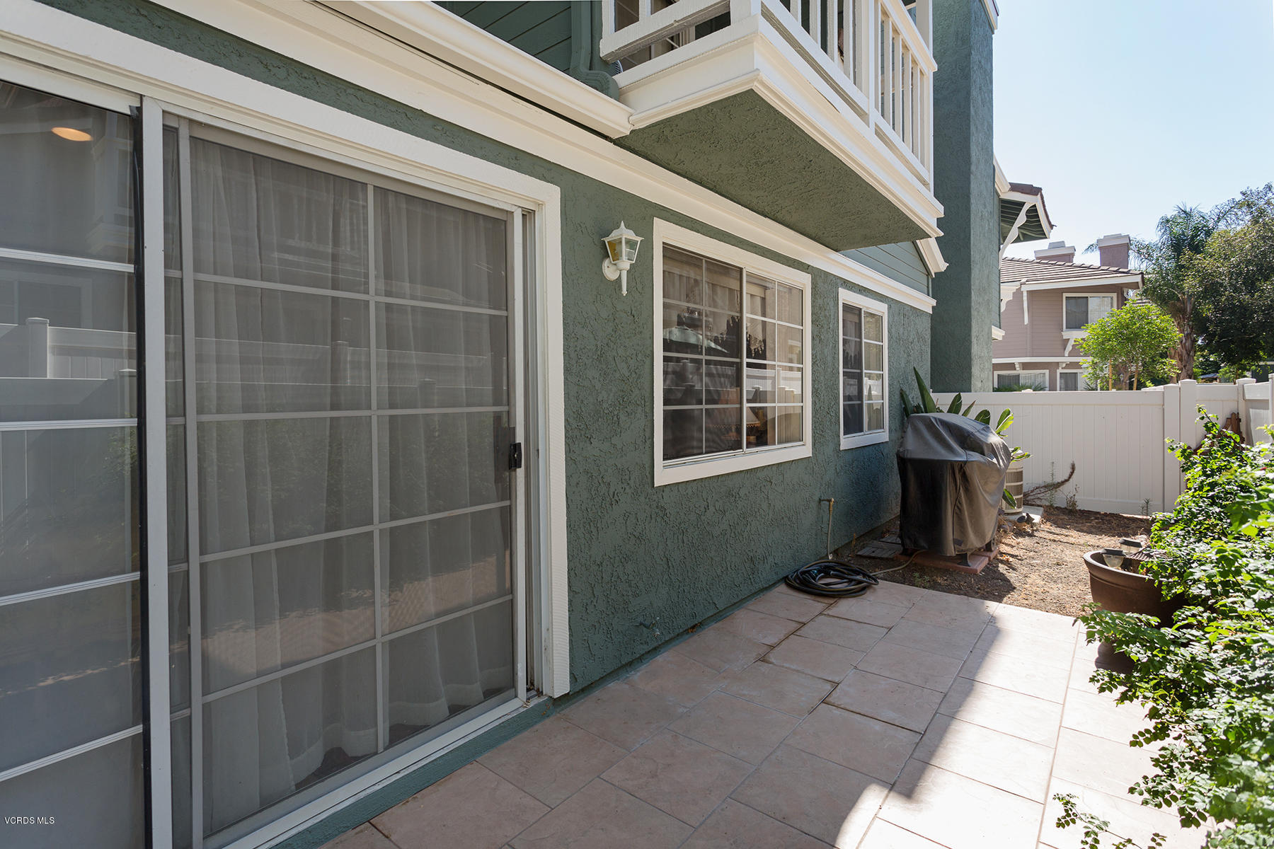 1920 Rory Lane, Unit 3 Simi Valley, CA 93063 - Photo 7 of 10 a view of entryway with a yard