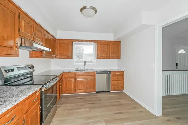 $2,085 | 11704 Bristol Avenue, Kansas City, MO 64134