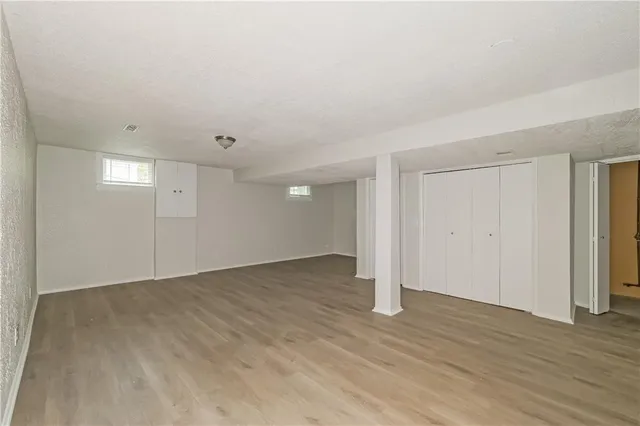 $2,085 | 11704 Bristol Avenue, Kansas City, MO 64134