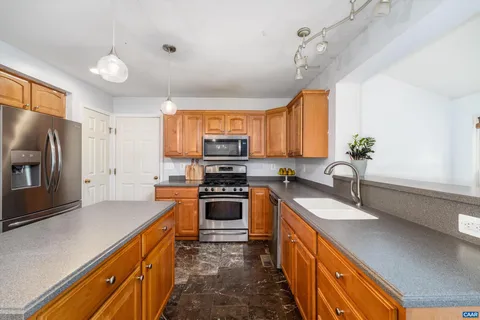 $585,000 | 419 Carter Lane, Louisa, VA 23093