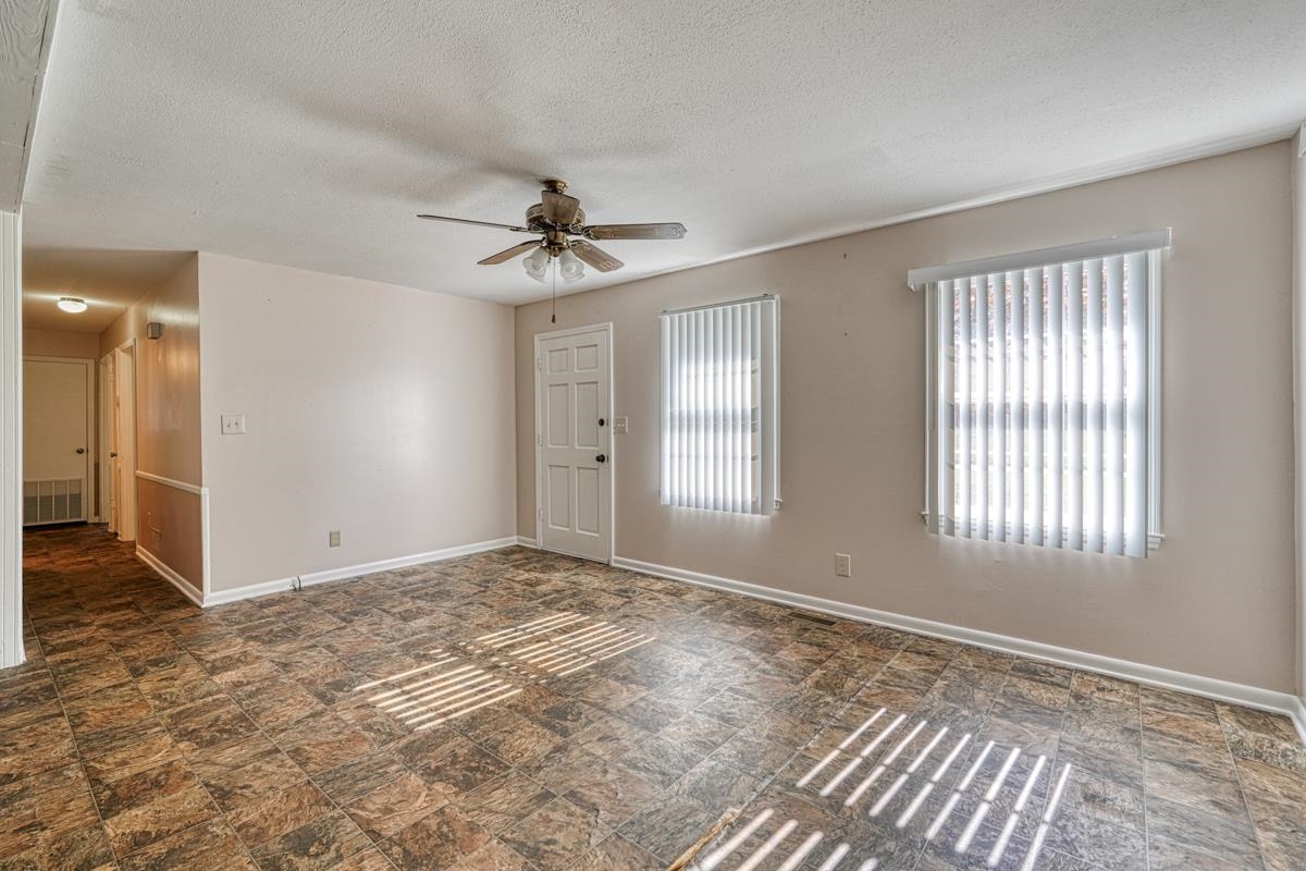 112 Mulberry Street Inman, SC 29349 - Photo 4 of 33 Gallery Image 4
