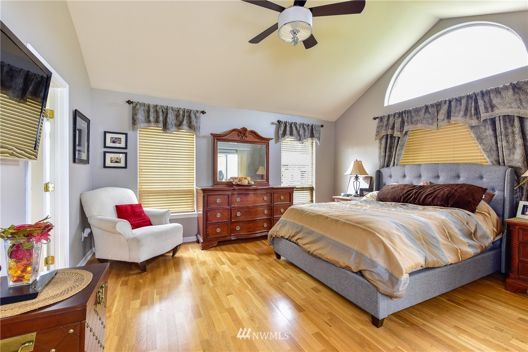 2580 East Smith Road Bellingham, WA 98226 - Photo 14 of 25 Gallery Image 14