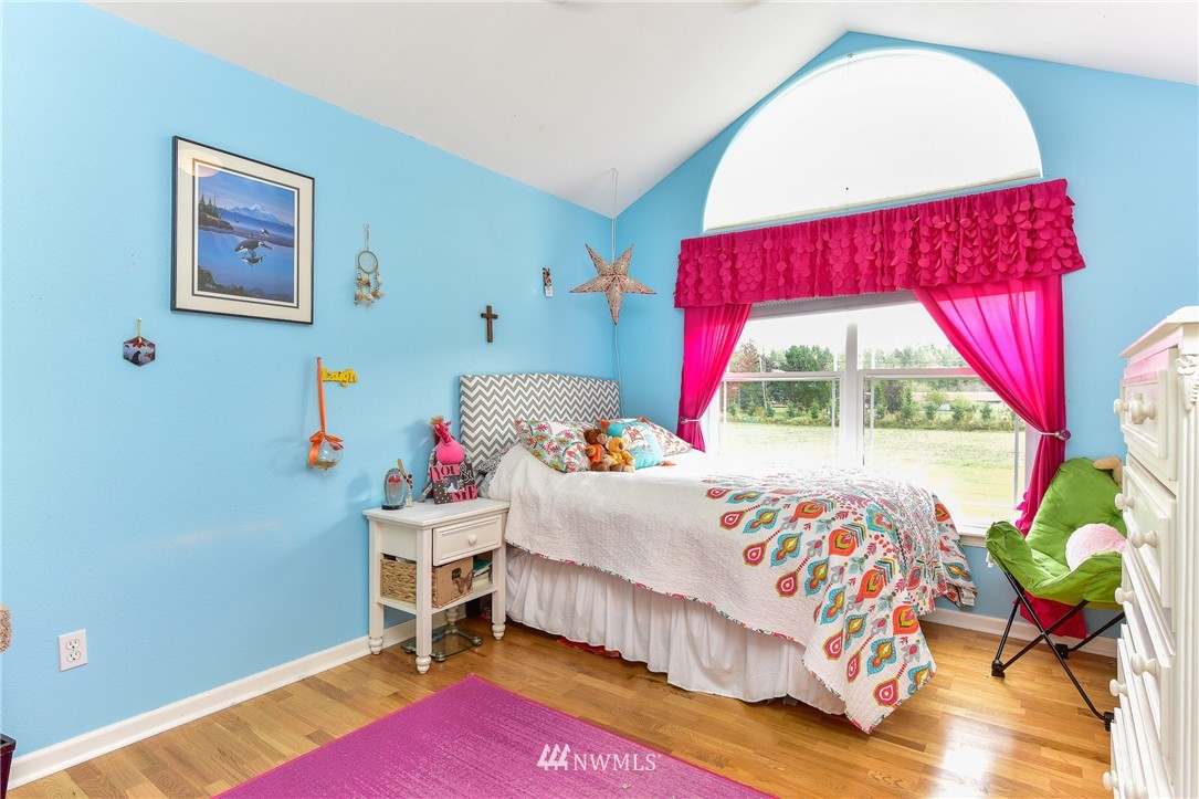 2580 East Smith Road Bellingham, WA 98226 - Photo 16 of 25 Gallery Image 16