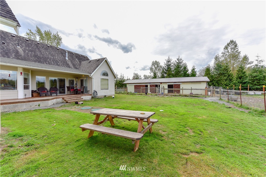 2580 East Smith Road Bellingham, WA 98226 - Photo 20 of 25 Gallery Image 20