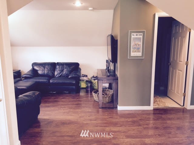 2580 East Smith Road Bellingham, WA 98226 - Photo 24 of 25 Gallery Image 24