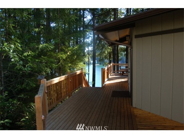 2750 East Phillips Lake Loop Road Shelton, WA 98584 - Photo 1 of 1 Gallery Image 1