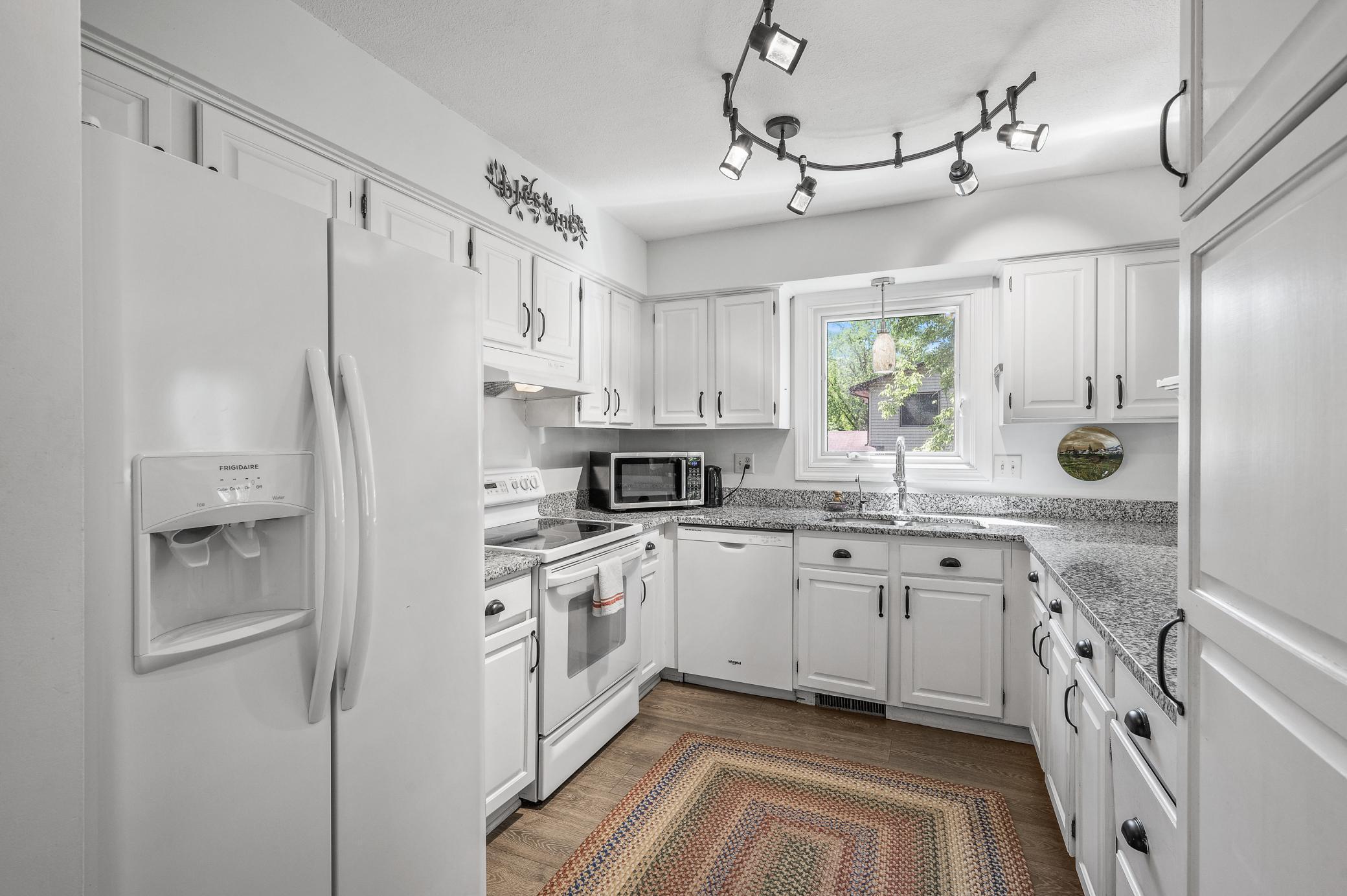 5110 Clear Spring Road Minnetonka, MN 55345 - Photo 8 of 27 Gallery Image 8