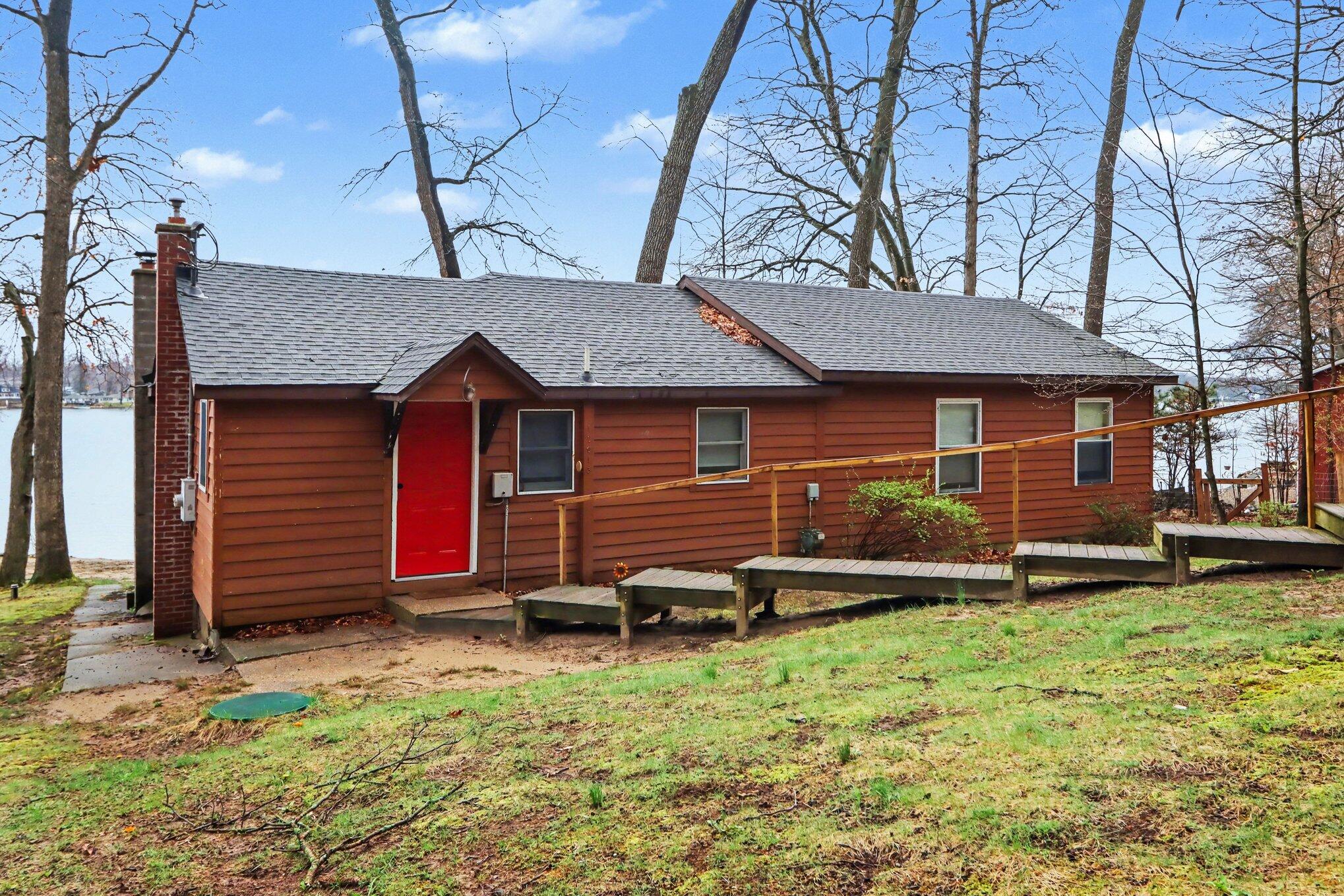 12015 Oakridge Road Plainwell, MI 49080 - Photo 1 of 28 003_file_7895