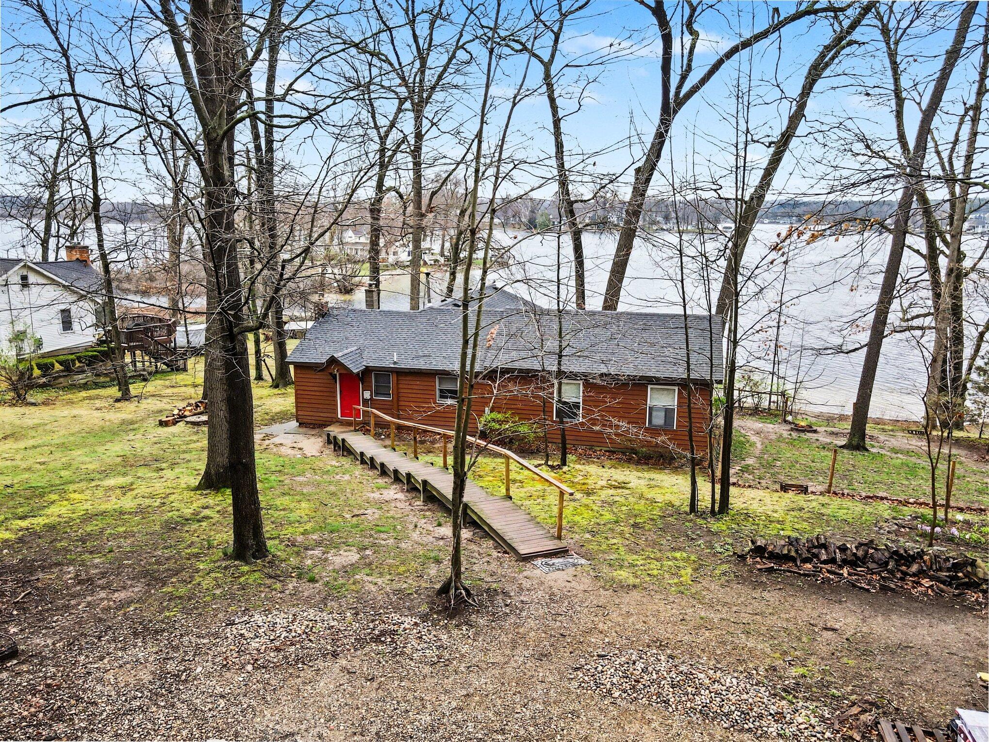 12015 Oakridge Road Plainwell, MI 49080 - Photo 2 of 28 025_file_8057