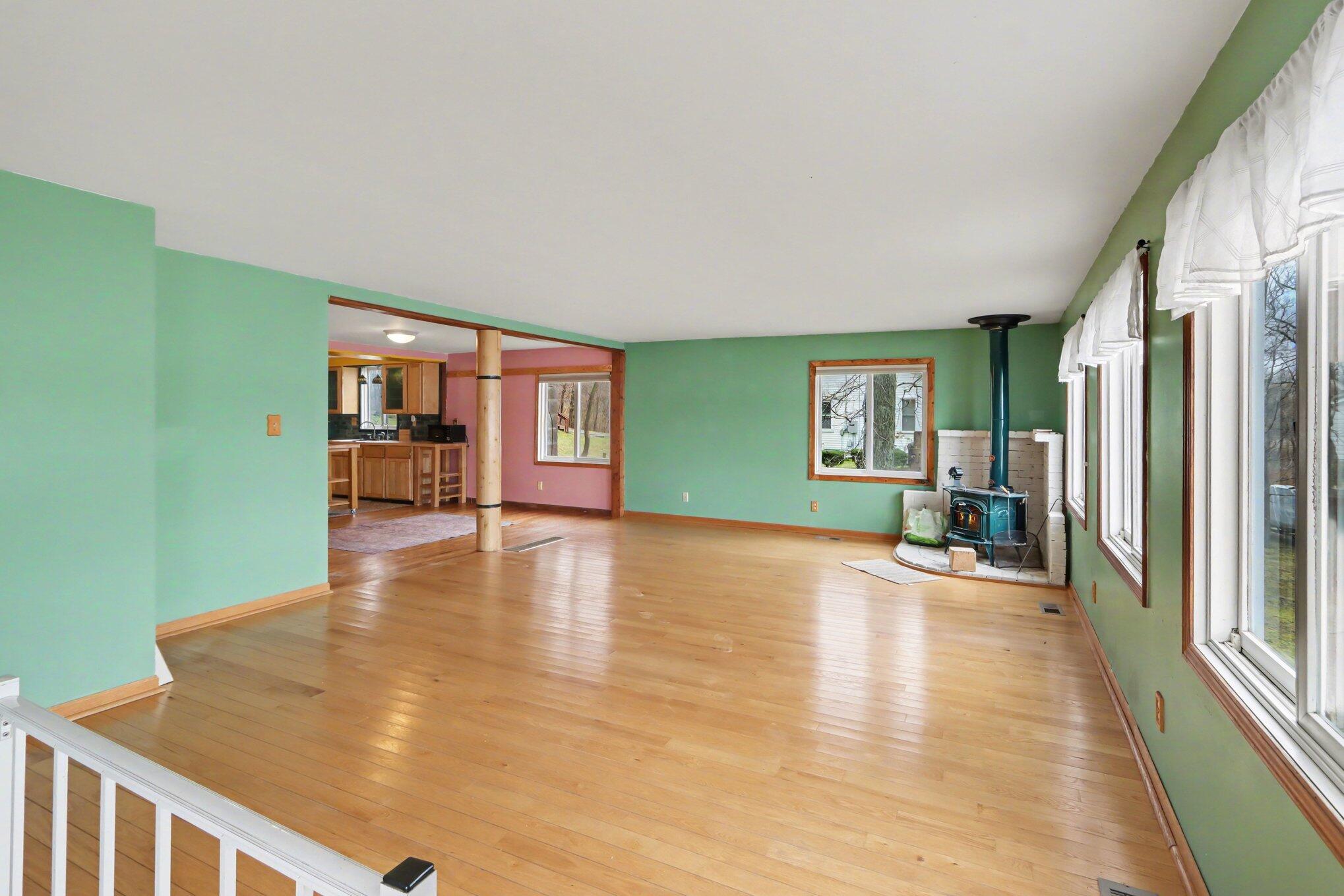 12015 Oakridge Road Plainwell, MI 49080 - Photo 4 of 28 006_file_5228