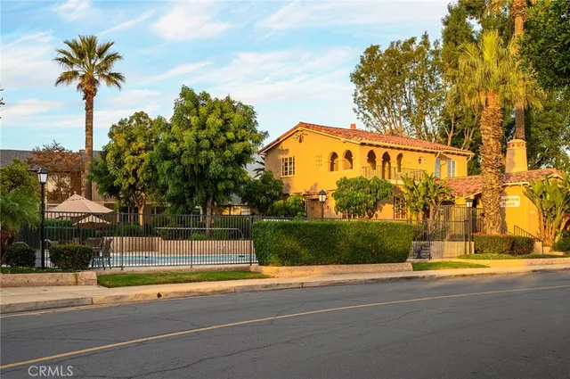 a view of a yard and a basketball court