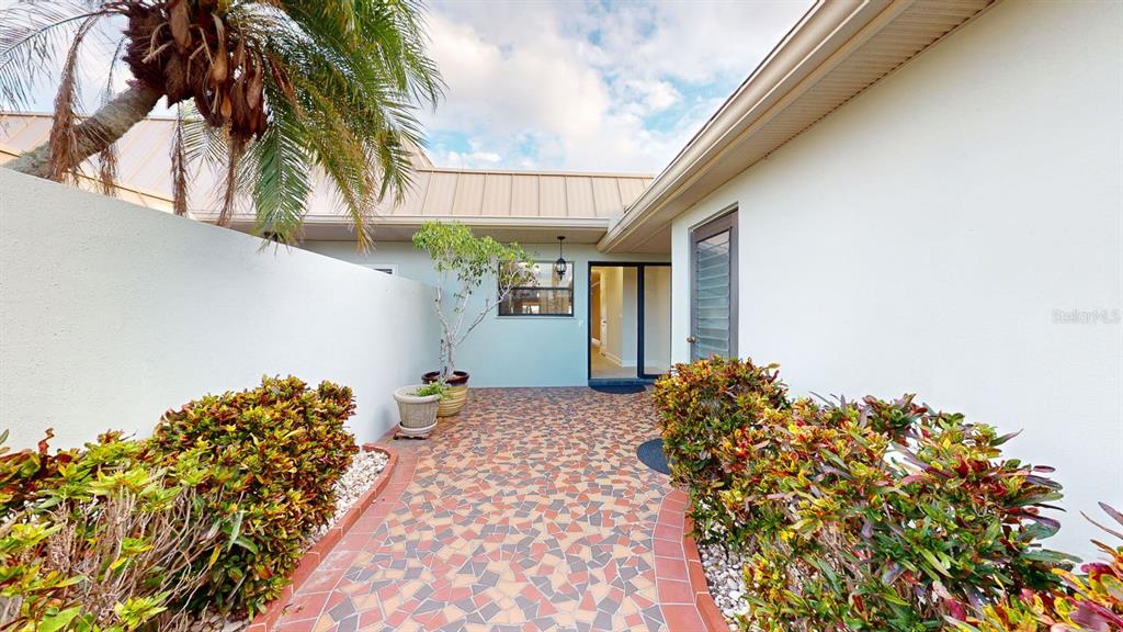 636 Boca Ciega Point Boulevard South St. Petersburg, FL 33708 - Photo 6 of 96