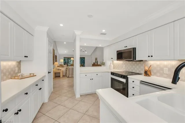 $599,000 | 205 Via Perignon, Unit 23, Naples, FL 34119