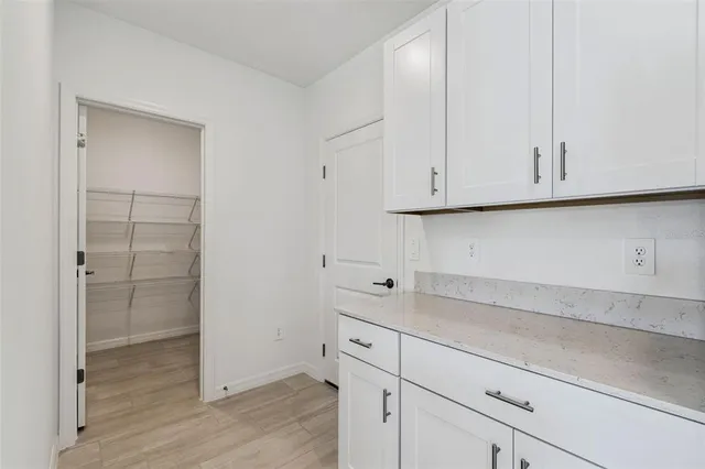 $3,000 | 1712 Tropical Oasis Avenue, Plant City, FL 33565