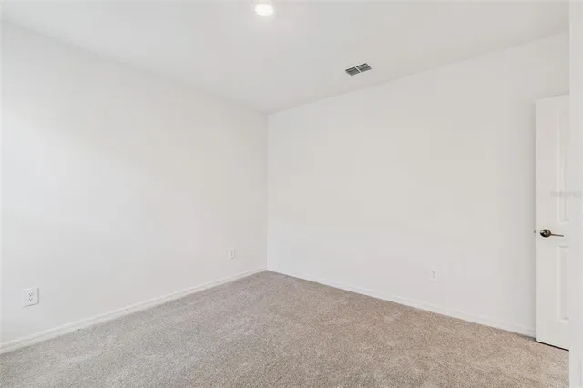 $3,000 | 1712 Tropical Oasis Avenue, Plant City, FL 33565