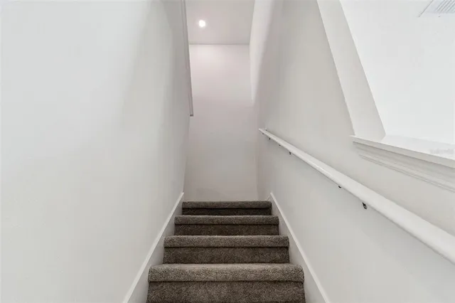 $3,000 | 1712 Tropical Oasis Avenue, Plant City, FL 33565