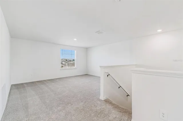 $3,000 | 1712 Tropical Oasis Avenue, Plant City, FL 33565