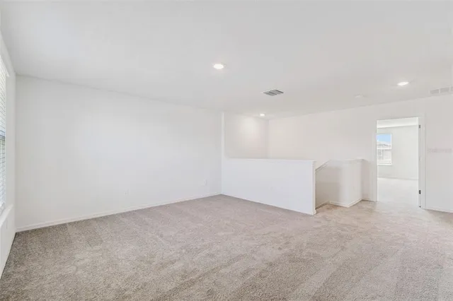 $3,000 | 1712 Tropical Oasis Avenue, Plant City, FL 33565