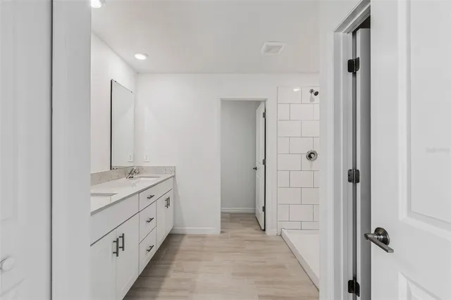 $3,000 | 1712 Tropical Oasis Avenue, Plant City, FL 33565