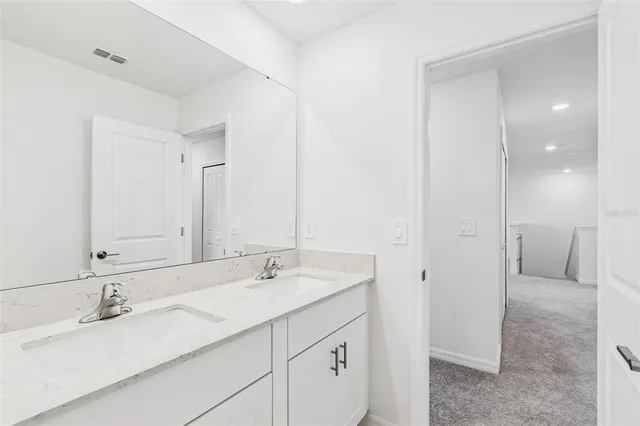 $3,000 | 1712 Tropical Oasis Avenue, Plant City, FL 33565