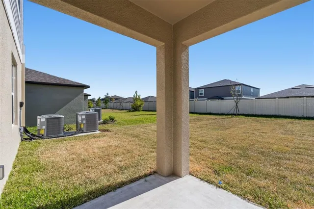 $3,000 | 1712 Tropical Oasis Avenue, Plant City, FL 33565