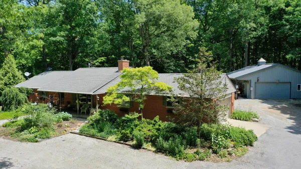 $699,900 | 5392 Enon-Xenia Road, Fairborn, OH 45324