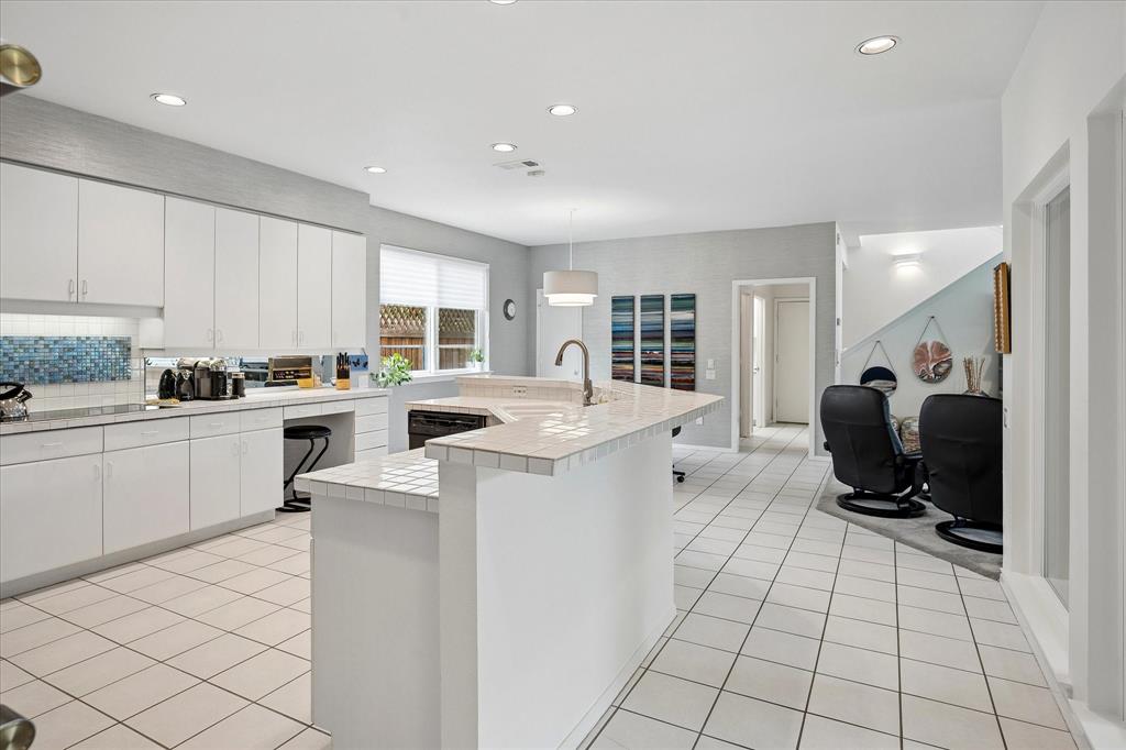 6419 Laurel Valley Road Dallas, TX 75248 - Photo 12 of 34