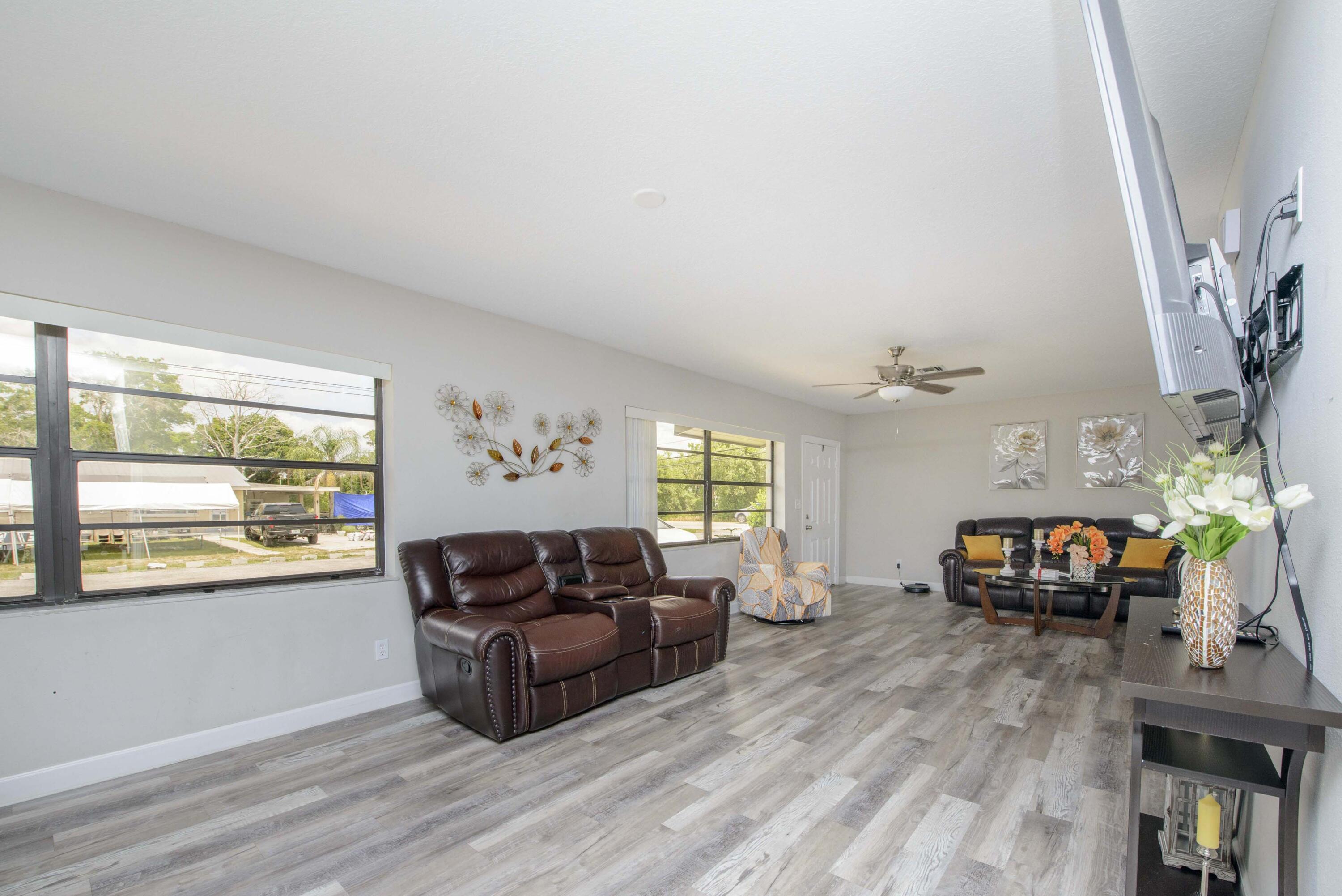 5234 Edwards Road Fort Pierce, FL 34981 - Photo 12 of 56 3- Dining Room (9)