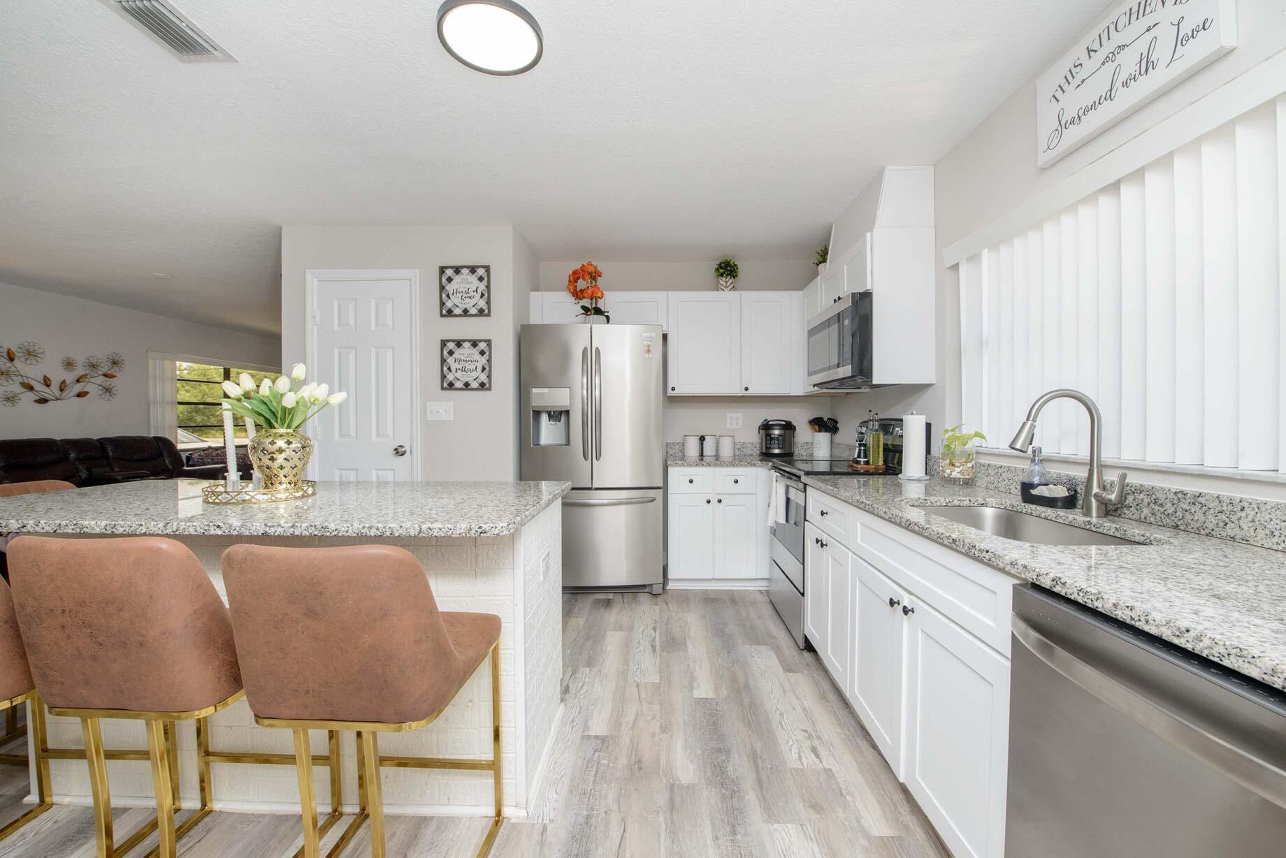 5234 Edwards Road Fort Pierce, FL 34981 - Photo 14 of 56 4- Kitchen (6)