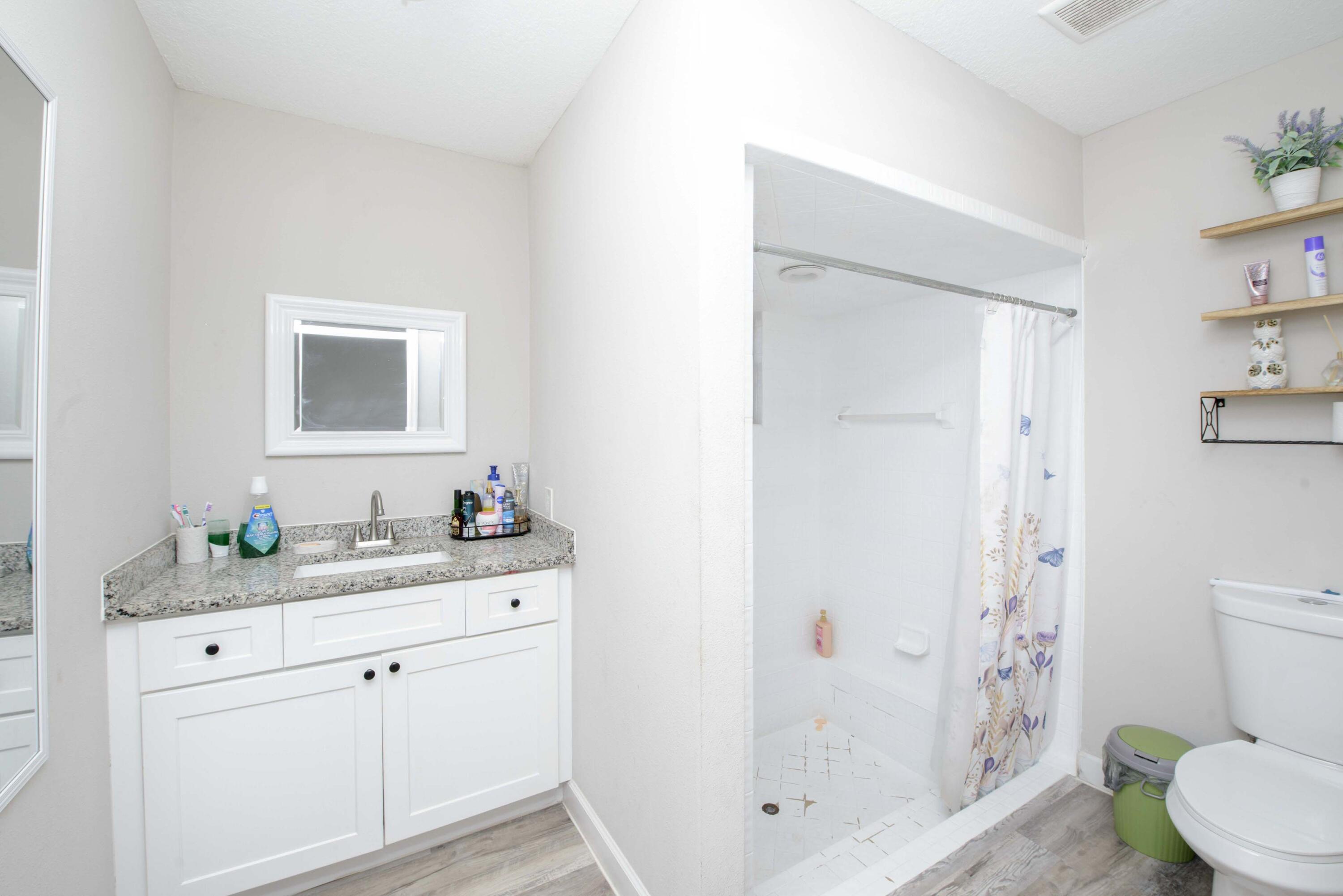 5234 Edwards Road Fort Pierce, FL 34981 - Photo 21 of 56 6- Bathroom (5)