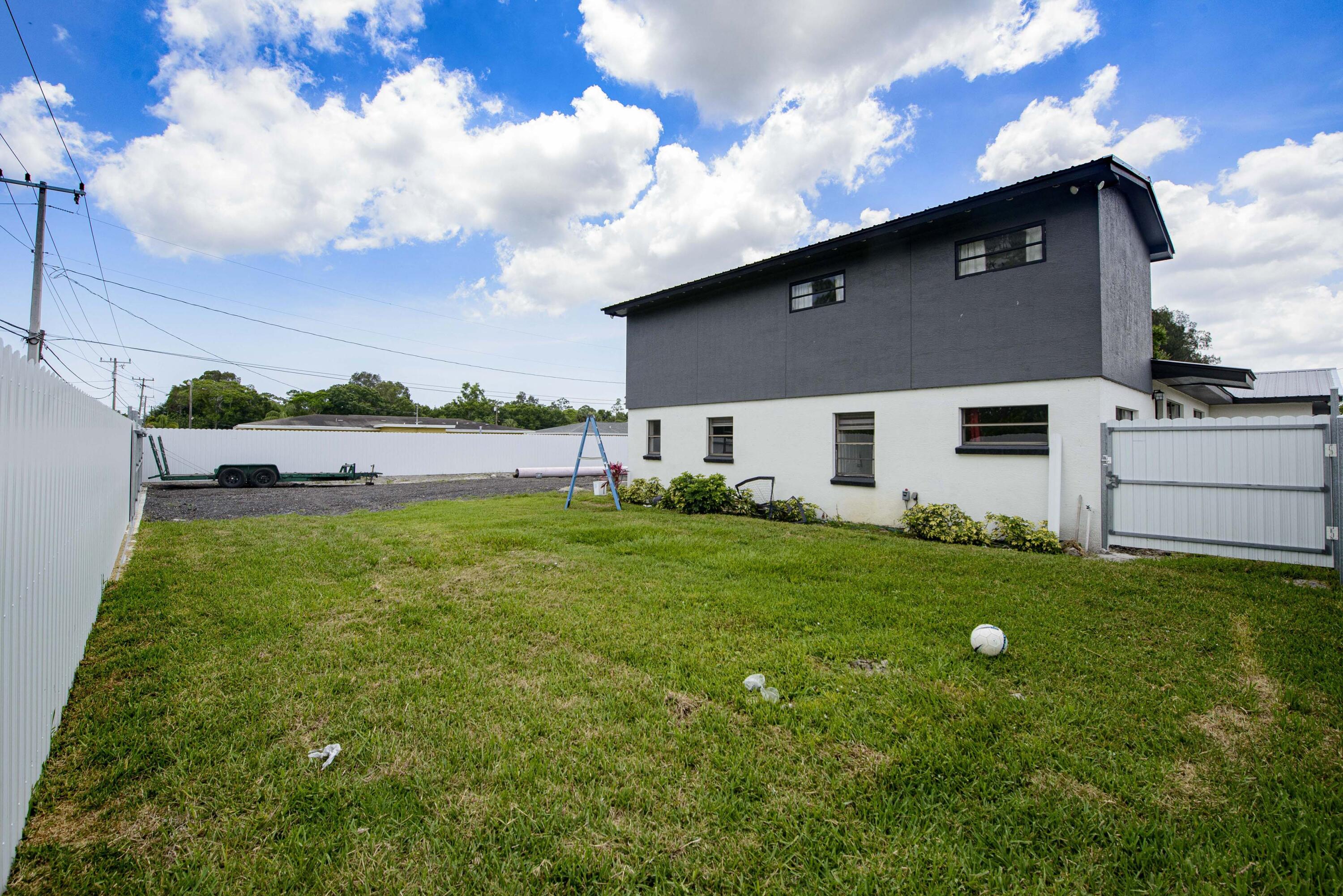 5234 Edwards Road Fort Pierce, FL 34981 - Photo 52 of 56 15- Backyard (3)