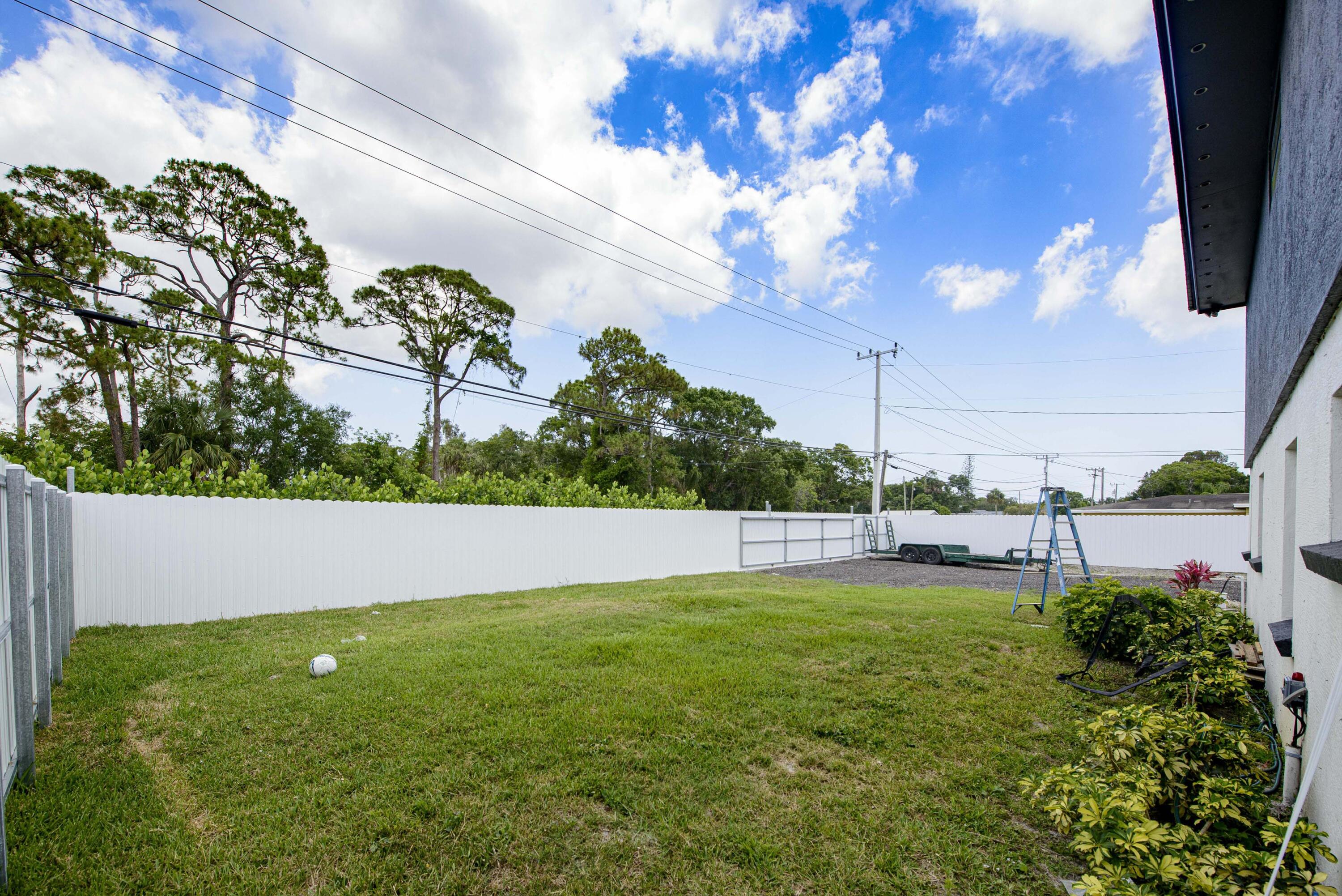 5234 Edwards Road Fort Pierce, FL 34981 - Photo 53 of 56 15- Backyard (4)