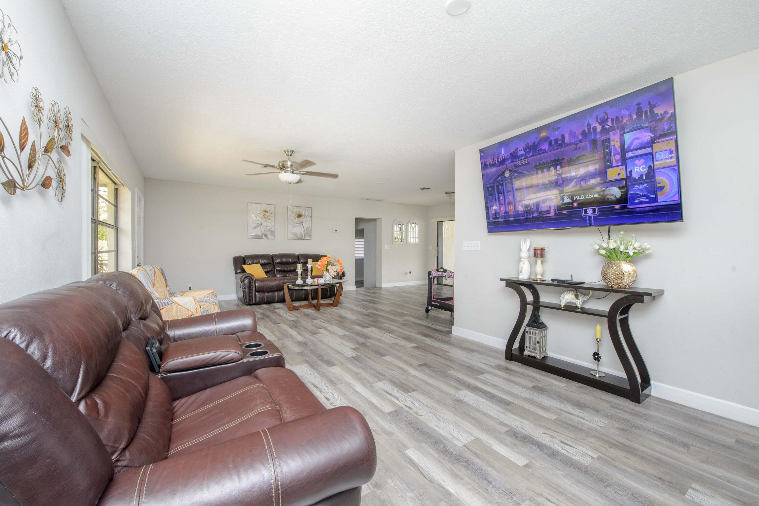 5234 Edwards Road Fort Pierce, FL 34981 - Photo 9 of 56 3- Dining Room (6)