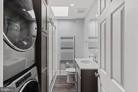 a view of walk in closet