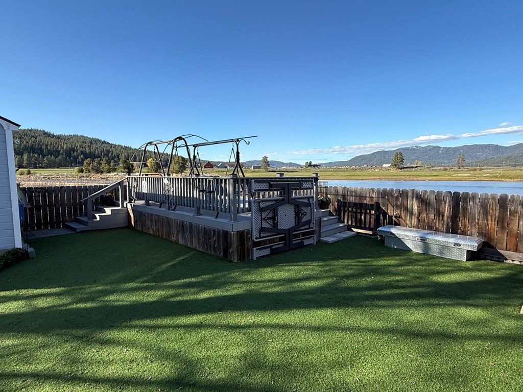 1 & 3 P Street Cascade, ID 83611 - Photo 19 of 38 Deck to Lounge & Watch the River