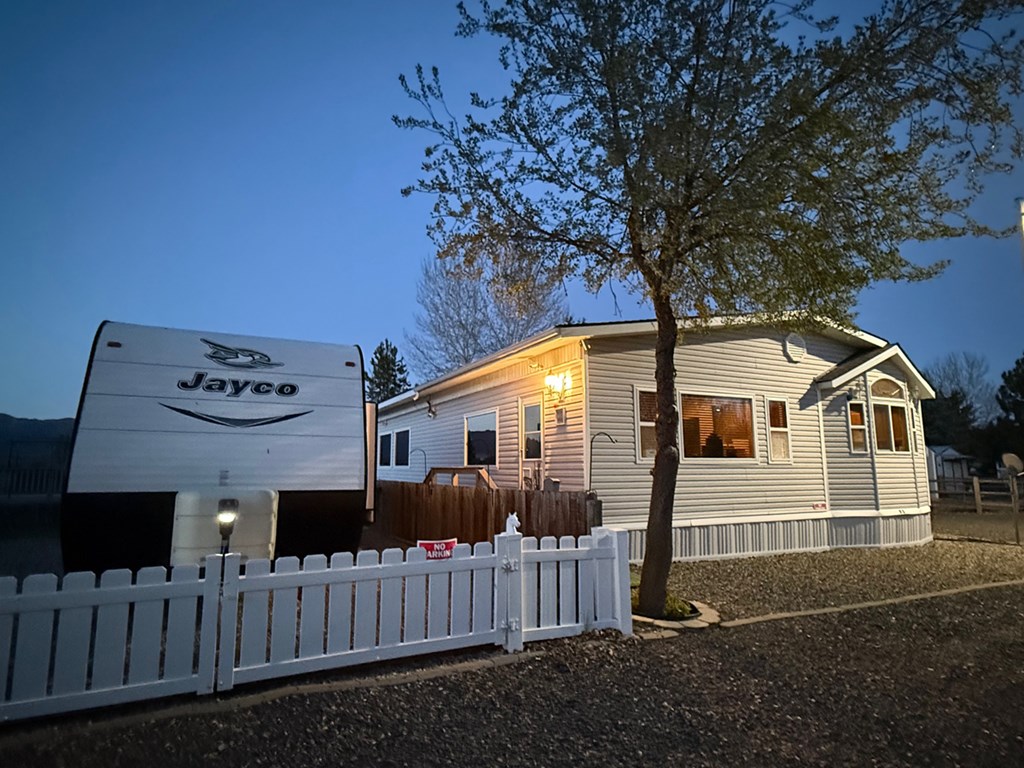 1 & 3 P Street Cascade, ID 83611 - Photo 21 of 38 Bring Your Toys & Invite a Guest