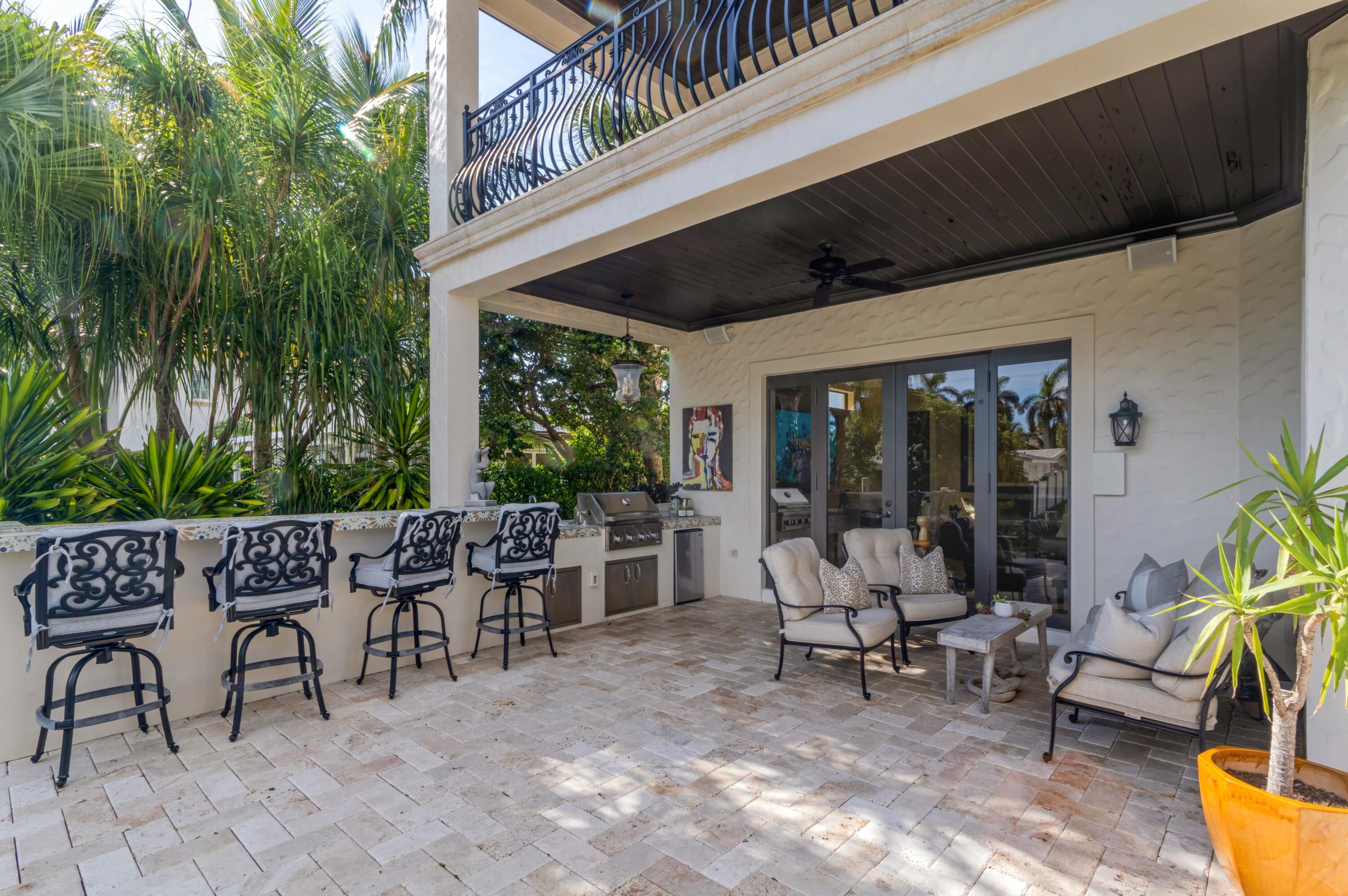 809 Northeast 71st Street Boca Raton, FL 33487 - Photo 32 of 43 mls_SUMMER_KITCHEN_ANGLE