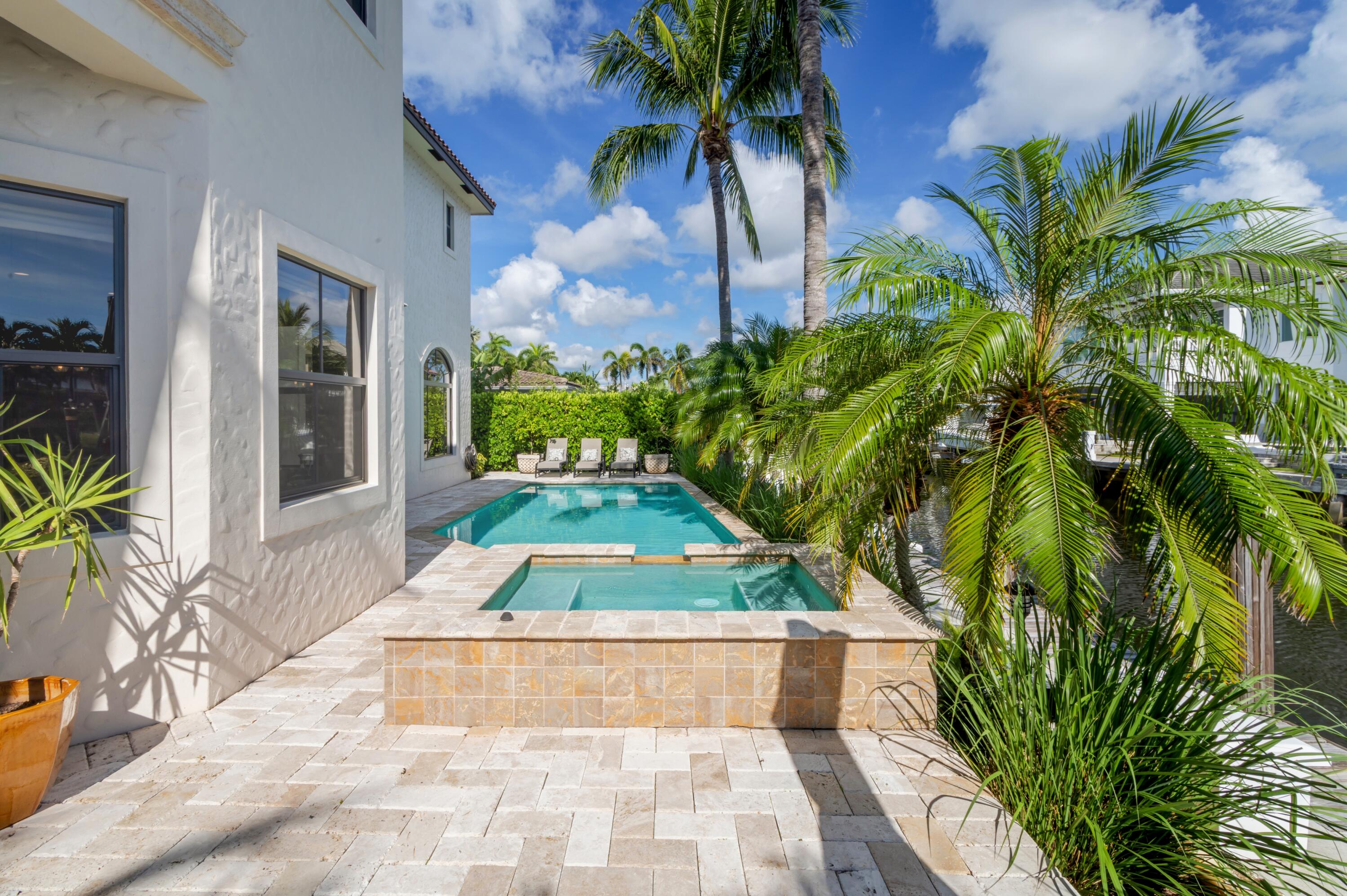 809 Northeast 71st Street Boca Raton, FL 33487 - Photo 33 of 43 mls_POOL_STRAIGHT