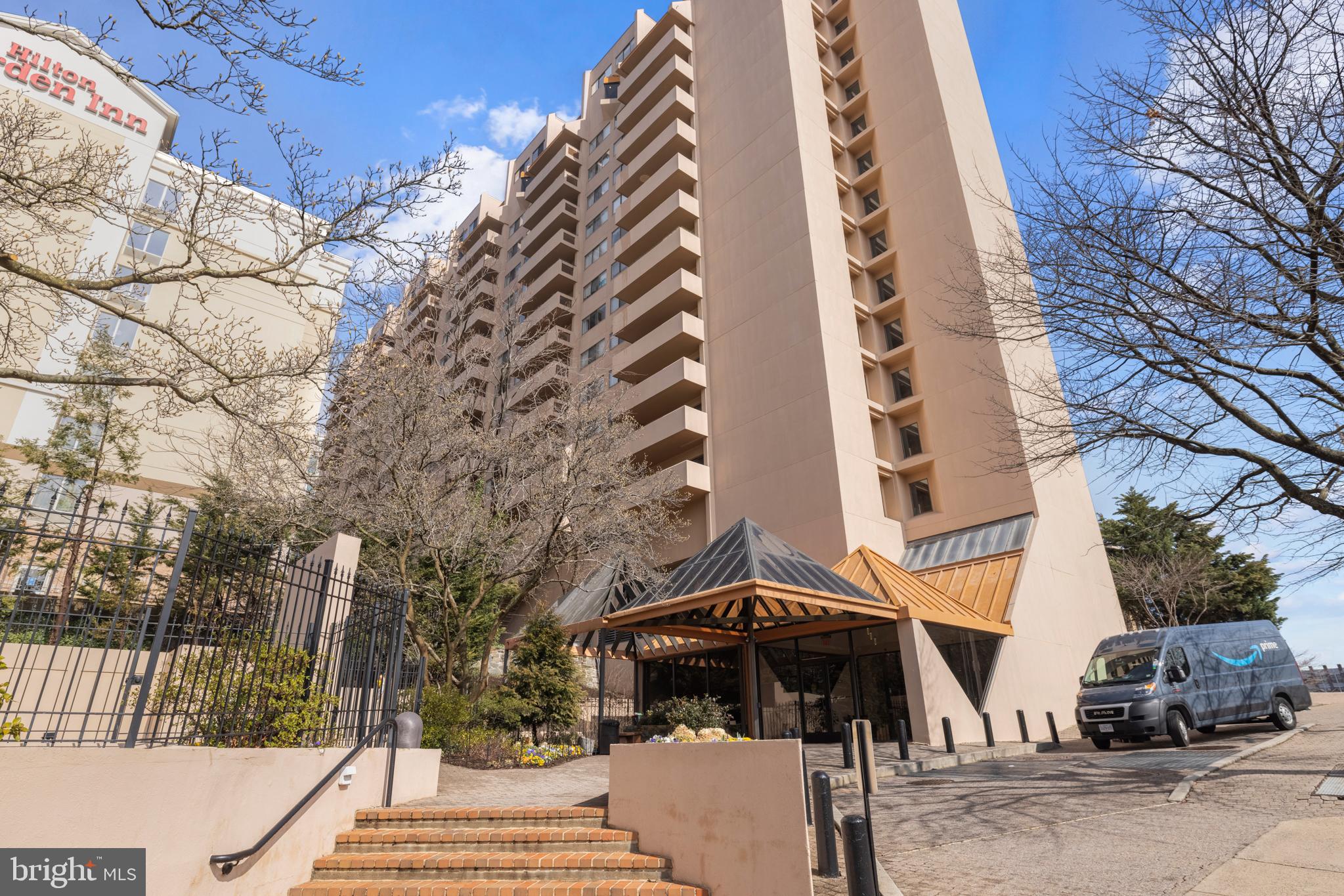 1301 North Courthouse Road, Unit 1201 Arlington, VA 22201 - Photo 2 of 35