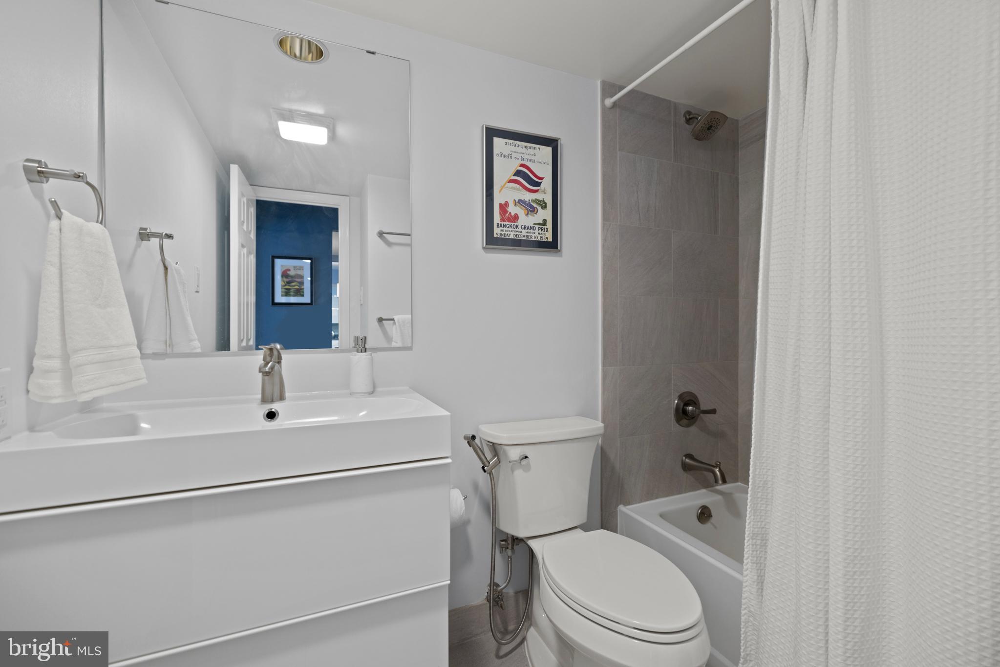 1301 North Courthouse Road, Unit 1201 Arlington, VA 22201 - Photo 22 of 35