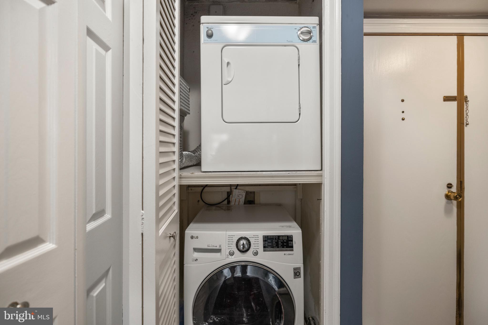 1301 North Courthouse Road, Unit 1201 Arlington, VA 22201 - Photo 27 of 35