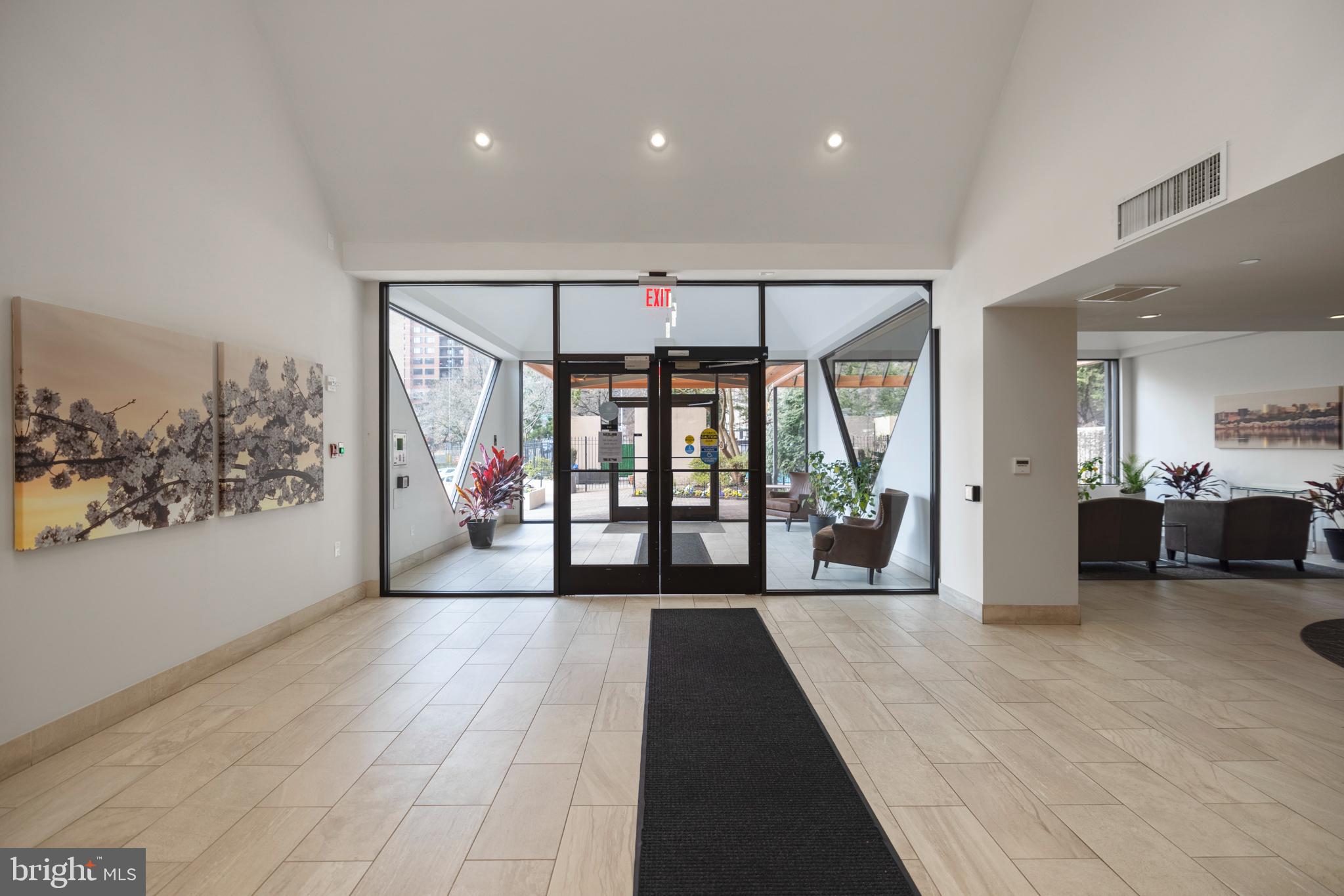 1301 North Courthouse Road, Unit 1201 Arlington, VA 22201 - Photo 4 of 35