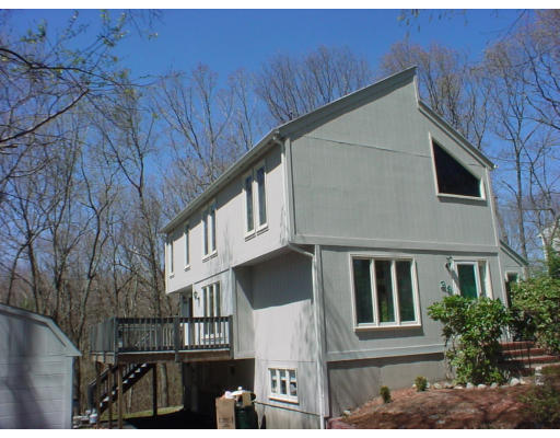 29 Falcon Road Sharon, MA 02067 - Photo 2 of 23 Gallery Image 2
