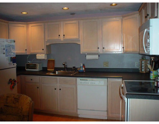 29 Falcon Road Sharon, MA 02067 - Photo 8 of 23 Gallery Image 8