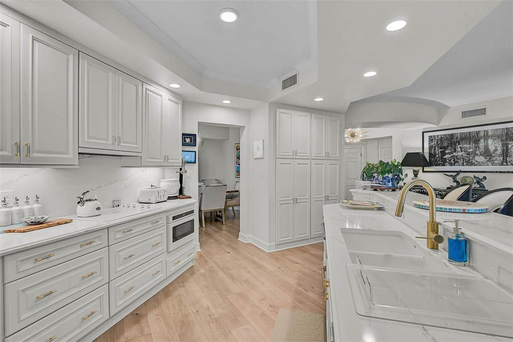 385 North Point Road, Unit 304 Osprey, FL 34229 - Photo 18 of 61