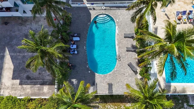 $325,000 | 335 Ocean Drive, Unit 223, Miami Beach, FL 33139