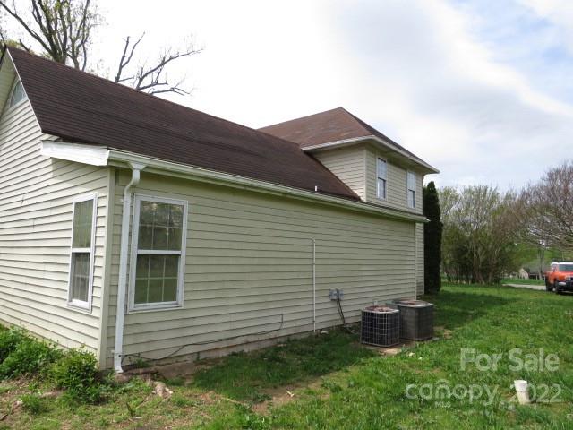 1276 Sloans Mill Road Union Grove, NC 28689 - Photo 4 of 4 Gallery Image 4