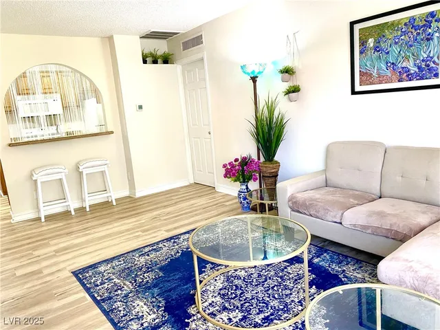 $1,280 | 1515 East Reno Avenue, Unit C206, Las Vegas, NV 89119